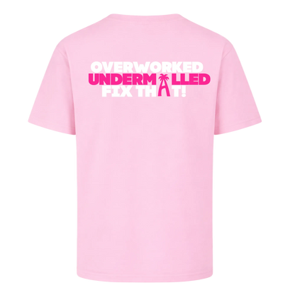 OVERWORKED UNDERMALLED – Oversized T-Shirt